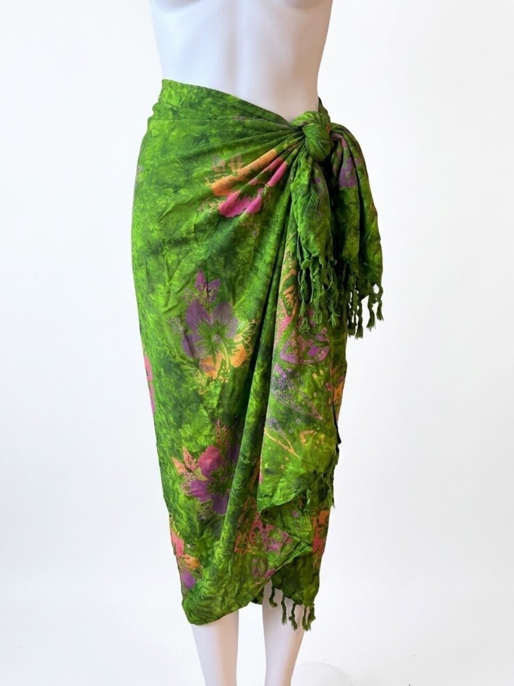 Tiger Lily 100% Rayon Sarong Wrap Green Floral Hibiscus Batik Fringed 40x60